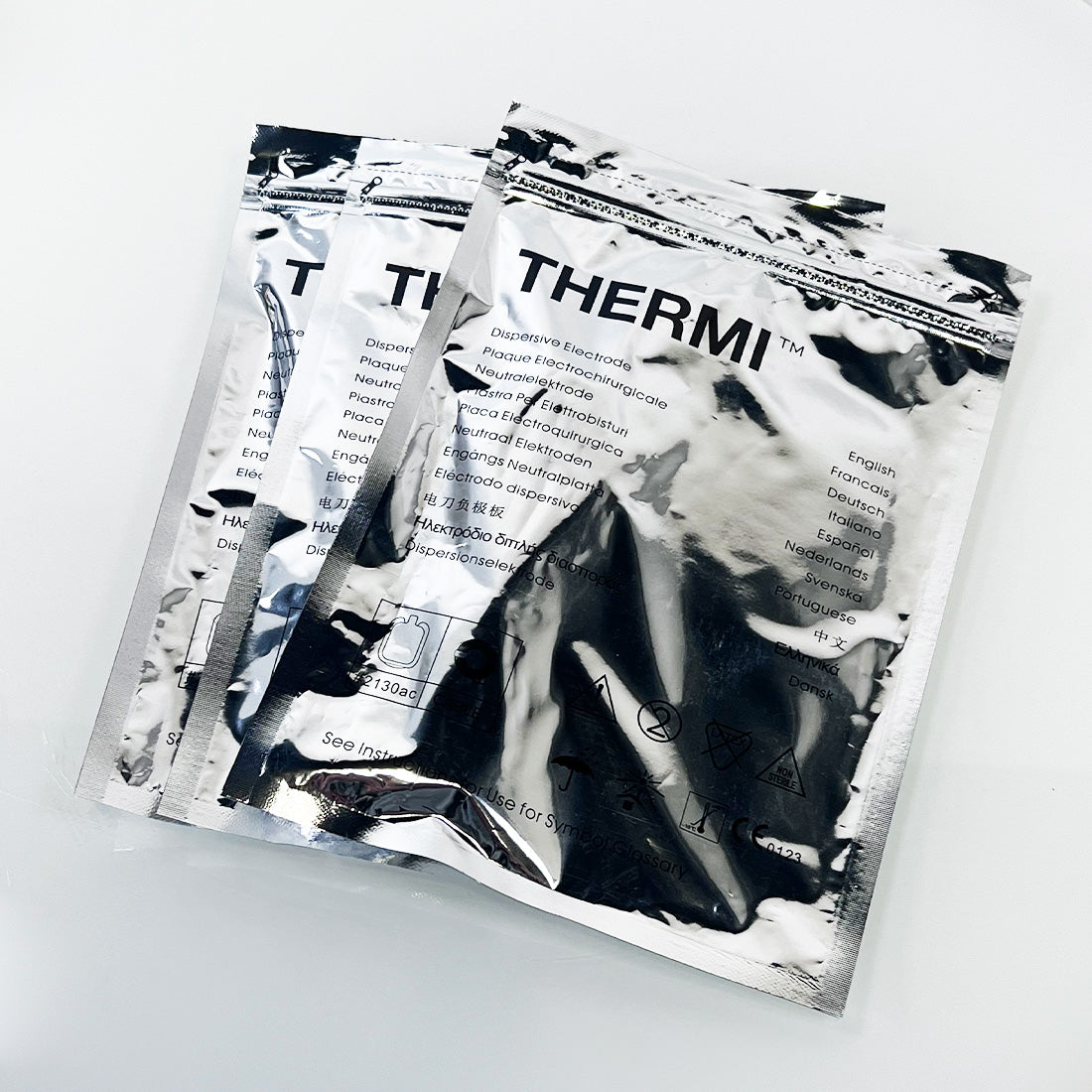 THERMI Disposable Dispersive Electrosurgical Grounding Pad 2130AC Exp72420 x3Pc