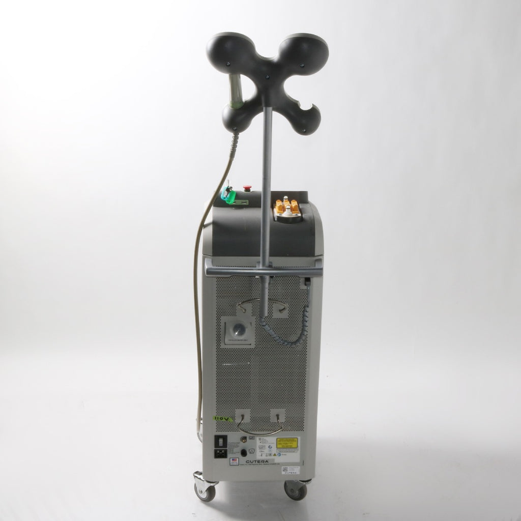 2015 Cutera Xeo CoolGlide NdYAG 1064 Laser 2 IPL Handpieces LimeLight ProWave